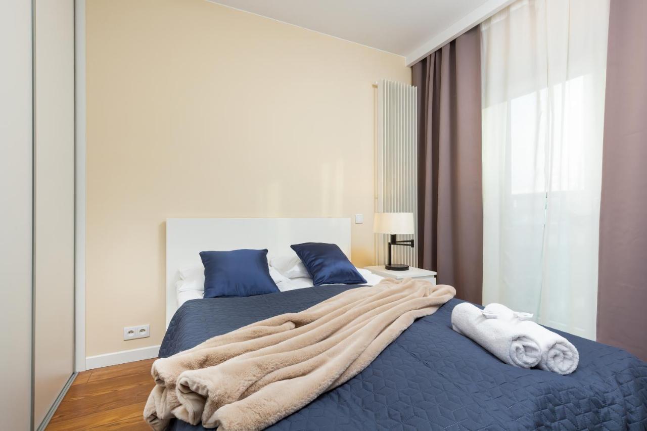 Royal City Center Mennica Residence By Noclegi Renters Warschau Buitenkant foto