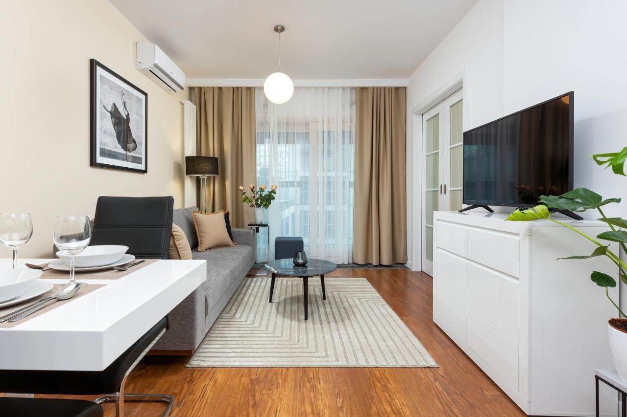 Royal City Center Mennica Residence By Noclegi Renters Warschau Buitenkant foto