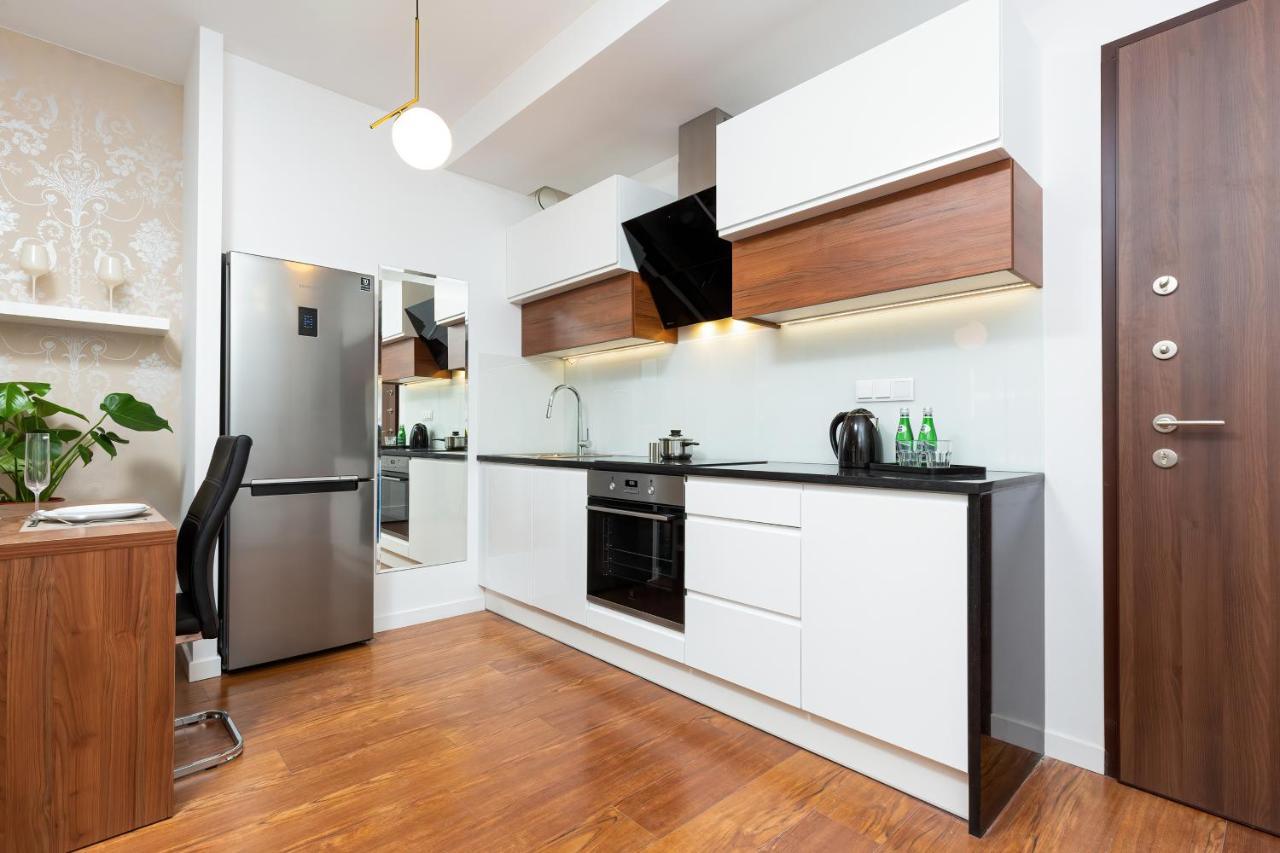Royal City Center Mennica Residence By Noclegi Renters Warschau Buitenkant foto